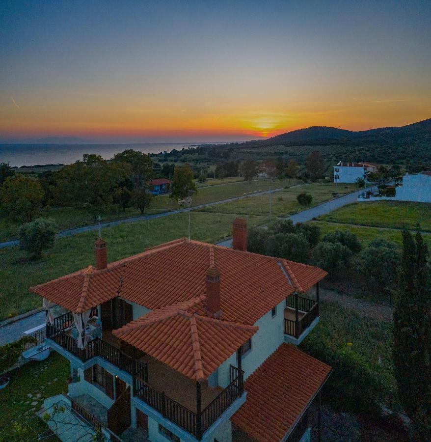 Bs Village Metamorfosi  Bagian luar foto
